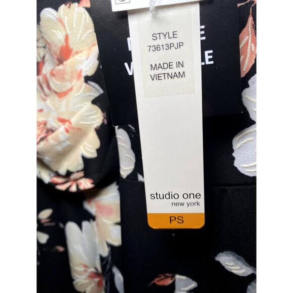 Studio One New York - NWT - Black Floral Dress - Size Small Petite - Picture 12 of 15